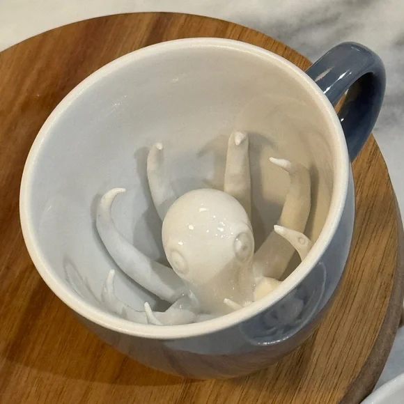 CREATURE of the Sea CUPS Hidden Octopus Cup Mug Set of 2 Blue & White 11 oz. - Picture 2 of 6